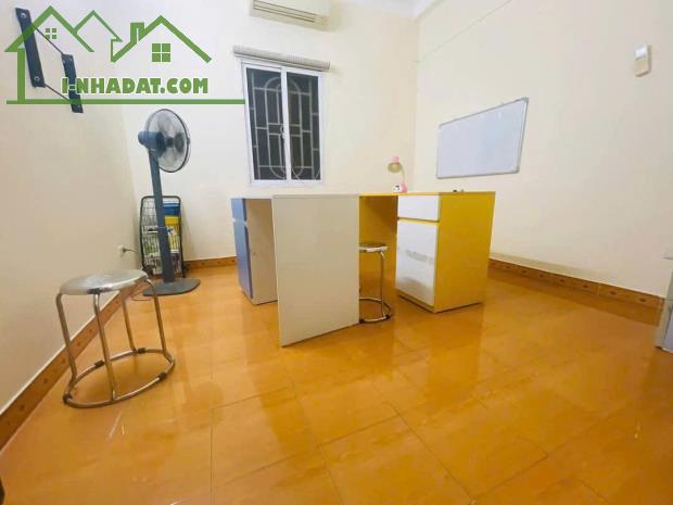 Bán nhà Phố Phạm Tuấn Tài, Cầu Giấy, phân lô, 55m 4t, gần ĐHQG, kinh doanh sầm uất, 17.8 t - 4