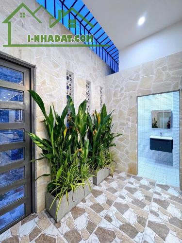 NHÀ PHỐ 1 TRỆT 2 LẦU - TRỤC CHÍNH ĐƯỜNG D1 KDC HỒNG LOAN - THÀNH PHỐ CẦN THƠ - 5