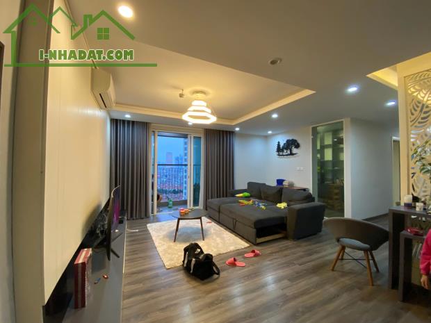 Mua Nhà Đâu Xa tại Seasons Avenue căn S4, 122m2 với 3PN view bể bơi cực đã  8.x tỷ