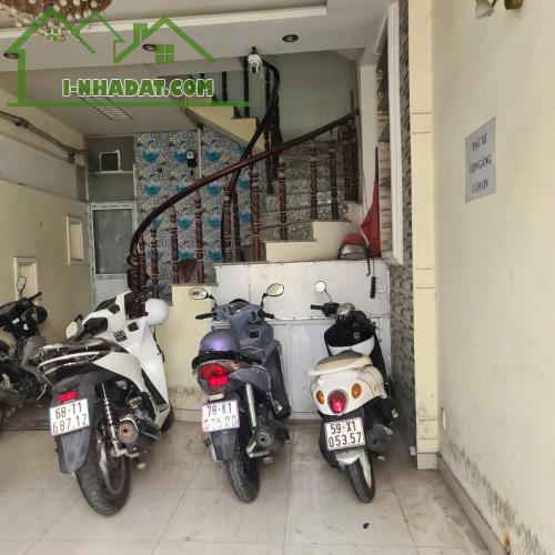 NHÀ BÁN CÁCH MT HOÀNG HOA THÁM 1 CĂN,  P13, TÂN BÌNH, 4 TẦNG – (4,5M X 12,5), CHỈ 11.X TỶY - 2