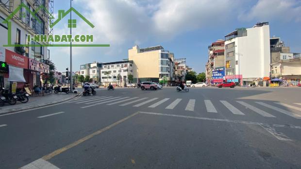 HIẾM, NHỈNH 7 TỶ CÓ NHÀ Ở NGAY TRUNG TÂM NGUYỄN VĂN CỪ 32M, 5T, Ô TÔ CHẠY QUA NHÀ. - 1