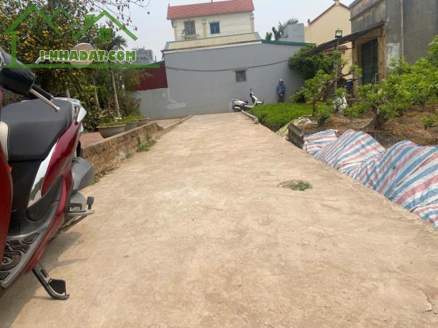 Bán đất Vân Tảo Thường Tín 60m², ô tô vào đất, ngay sát trục chính, giá chỉ 2,x tỷ