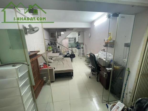Cho thuê nhà nguyên căn ngõ 509 Vũ Tông Phan, 2 tầng, 40m2, 2 ngủ, 7.5 Triệu KD online,