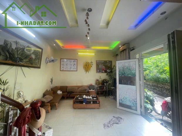 Vũ Xuân Thiều, Sài Đồng, Long Biên, 83m, 3 tầng, thoáng trước sau full nội thất. - 1