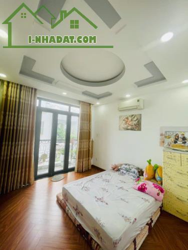 Tân Bình giáp quận 10, gần Metro CMT8, Mặt tiền KD 4 Tầng, 58m2, Ở/VPCTy, 12.6 Tỷ - 3
