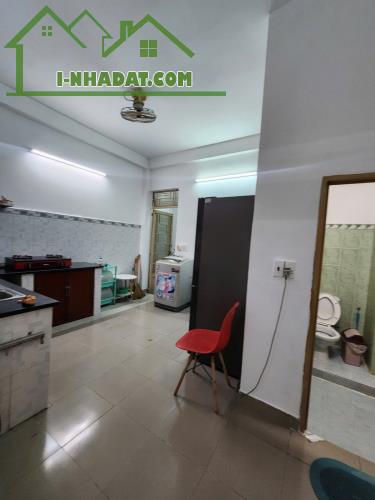 Bán nhà mặt tiền kinh doanh Phạm Hùng P5 Q8, giao với Tạ Quang Bửu. 37m2 3 tầng 3PN 3WC - 3