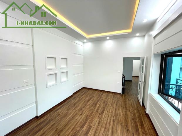 Bán nhà phố Ngọc Trục, Đại Mỗ, Nam Từ Liêm nhà đẹp ô tô đỗ cửa dt 43m 5t mt 5m giá 6,8 tỷ