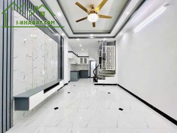 Bán nhà đẹp Ngọc Thuỵ - Lô Góc - 7 chỗ đỗ cửa - 5 tầng - nhỉnh 5 tỷ ( Thương Lượng - 1