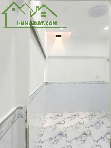 Nhà mới 3 tầng (4PN) hẻm thông Bình Đông P13Q8 - 1