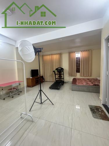 BÁN NHÀ HẺM XE HƠI ĐƯỜNG LÝ THƯỜNG KIỆT, 5 TẦNG NGANG 5.5M - 1