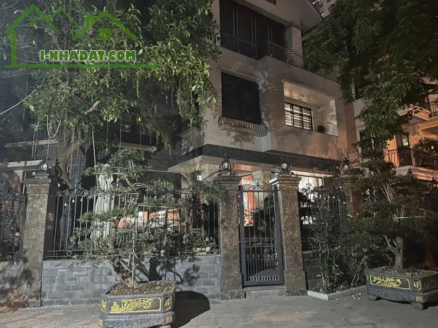BÁN BIỆT THỰ CAO CẤP KHU NGOẠI GIAO ĐOÀN – XUÂN ĐỈNH – 105M² – 5 TẦNG – GIÁ 25 TỶ