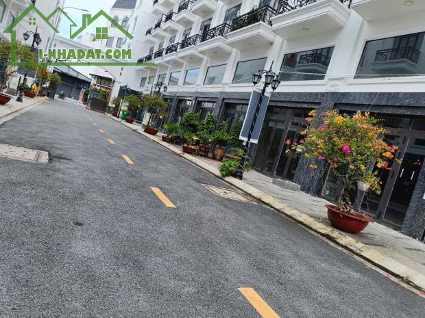 👉  BÁN NHÀ ĐƯỜNG TÔ NGỌC VÂN, QUẬN 12, 8.2 TỶ - 5