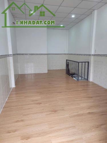 SÁT MẶT TIỀN TRUNG TÂM Q4 
NGANG 3.5 NỞ 3.8 DÀI 9 
HƠN 2 TỶ - 3