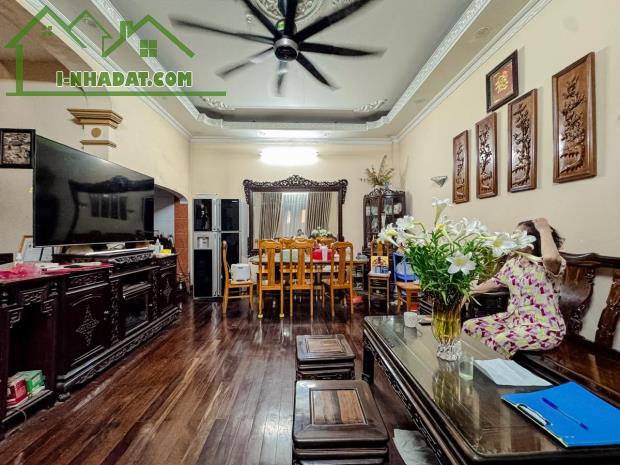 Bán nhà Đại Kim, 80m2, lô góc, 2 mặt đường ô tô tránh. Nhà đẹp ở ngay - 2