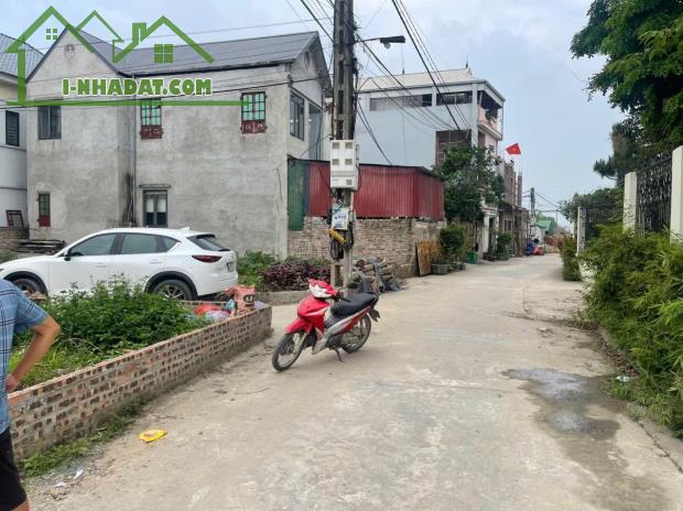 bán đất đông dư, gia lâm. 50m2 * mt 5m * 5,45 tỷ. đường ô tô, gần trường học.