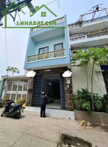 Bán nhà Nguyễn Quý Yêm 80m2 3 tầng đường xe hơi tránh, nhích 6 tỷ