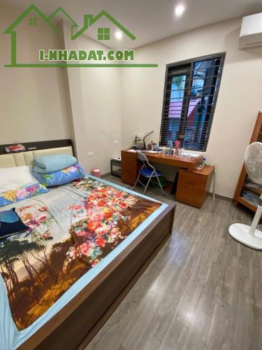 Bán nhà dân xây Đống Đa 45m, 5 tầng, 12.8 tỷ, ô tô, phân lô cán bộ, 2 thoáng - 2