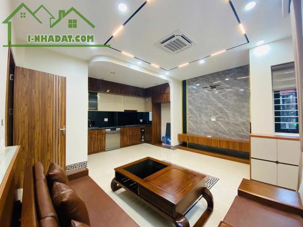 Bán nhà Nguyễn Trãi, Thanh Xuân 35m2, 6T thang máy, 2 mặt tiền ô tô kinh doanh nhỉnh 14 tỷ