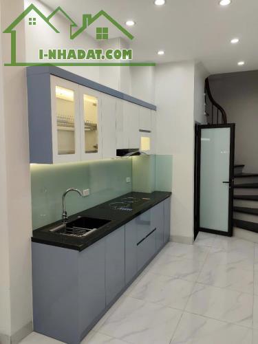 BÁN NHÀ 3 TẦNG, 25M2, NGÕ PHỐ ĐẠI LA, HAI BÀ TRƯNG - GIÁ 5 TỶ X - SỔ ĐỎ CHÍNH CHỦ