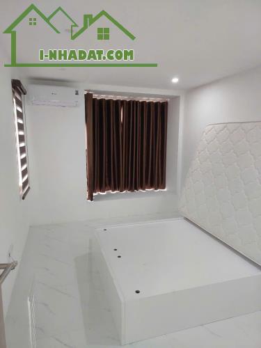 Cho thuê căn hộ Tập thể tầng 2 đầu Phố Kim Đồng 70m2, 2 ngủ, Full đồ chỉ 10 Triệu - 2