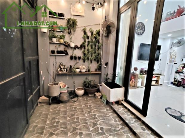 8 TỶ TL - NHÀ MỚI BA THÁNG HAI QUẬN 10 - KHU AN NINH - 50M2 3 TẤM 3 PHÒNG NGỦ MASTER ĐẸP - 1