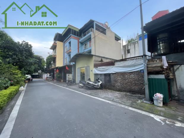 BÁN ĐẤT KHU TÁI ĐỊNH CƯ THẠCH BÀN 90m2, MT RỘNG– VỊ TRÍ ĐẸP – VỈA HÈ – Ô TÔ TRÁNH