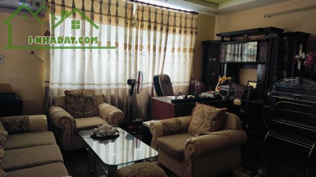 BÁN LIỀN - KDC GIA HOÀ - NHÀ PHỐ MẶT TIỀN ĐƯỜNG HUY CẬN RỘNG 30M - Q9 (TP THỦ ĐỨC) - 1