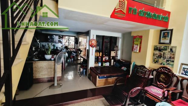 BÁN LIỀN - KDC GIA HOÀ - NHÀ PHỐ MẶT TIỀN ĐƯỜNG HUY CẬN RỘNG 30M - Q9 (TP THỦ ĐỨC) - 5
