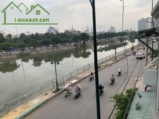 Bán gấp nhà đẹp ở ngay mặt tiền kinh doanh Ba Đình, view sông đẳng cấp, 112m2, SHR.