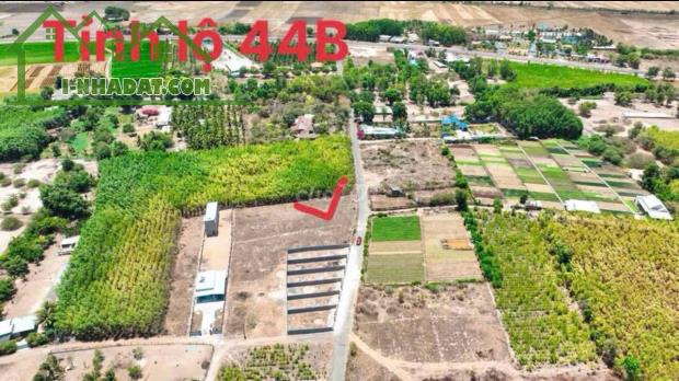CÁCH TỈNH LỘ 44B 300M - TT PHƯỚC HẢI MỚI . LONG ĐẤT .BRVT