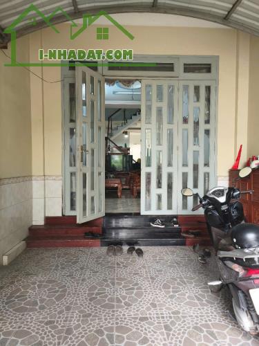 SIÊU HOT! Nhà 3Tầng Đẹp 82m² Hẻm Nhựa 8m, Bùi Văn Ngữ Quận12, Giảm Sốc 250 Triệu, Chỉ 5 Tỷ - 1