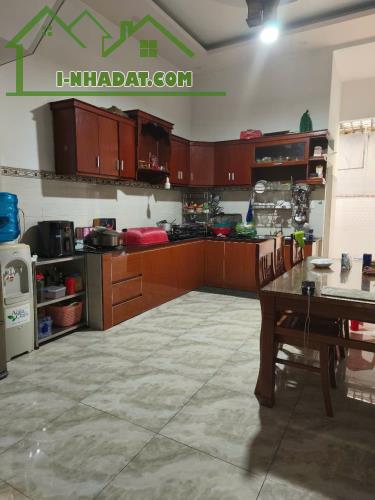 SIÊU HOT! Nhà 3Tầng Đẹp 82m² Hẻm Nhựa 8m, Bùi Văn Ngữ Quận12, Giảm Sốc 250 Triệu, Chỉ 5 Tỷ - 3