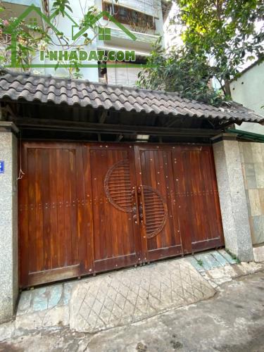 Biệt Thự Lô Góc – Trung Tâm Quận 2 - Ốp Gỗ Sang Xịn - 170m2 - 17 Tỷ Giá Tốt