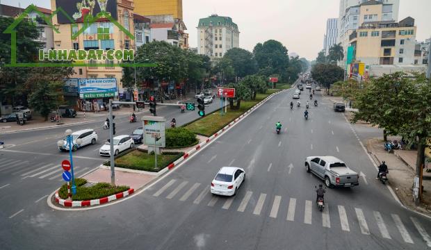 Cần Bán Gấp Nhà Mặt Phố Đường Hoàng Quốc Việt, Cầu Giấy: 7 Tầng 206m2, Giá chỉ 88 tỷ