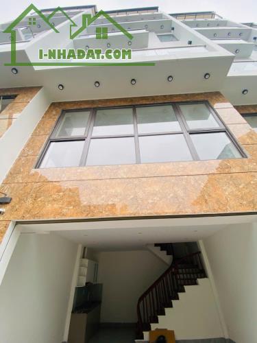 HOT! SIÊU PHẨM NHÀ ĐẸP  CHỈ 6.9 TỶ - Thạch Bàn, Long Biên, TP Hà Nội