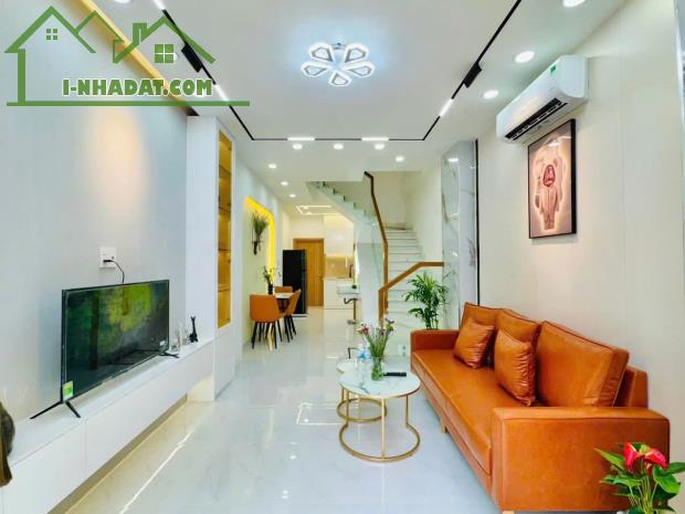 BÁN NHÀ 1 TRỆT 2 LẦU 2TY5 ĐƯỜNG PHAN ĐĂNG LƯU - THỦ DẦU MỘT - 2