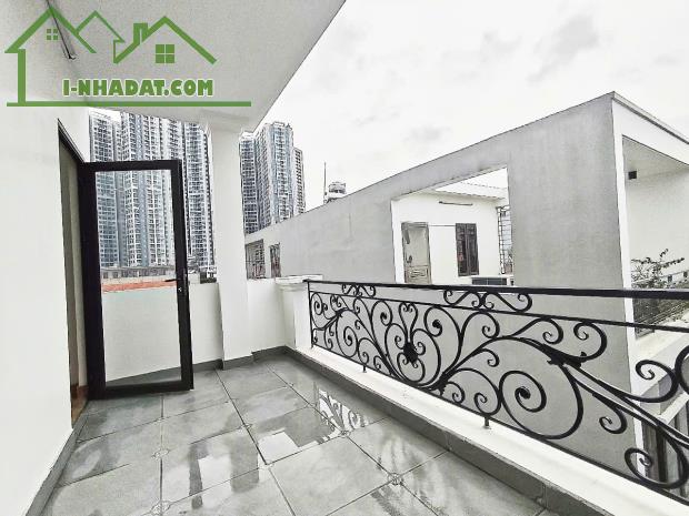 Bán nhà 4 tầng lô góc độc lập ngõ 633 Thiên Lôi - 5
