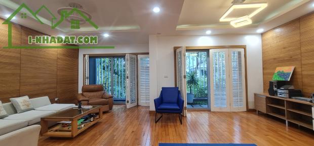 Phân lô Linh Đàm, Đặng Xuân Bẳng - 80m2 - 5 tầng - Mặt Tiền 6M - Ô tô Tránh, Vỉa Hè - 4