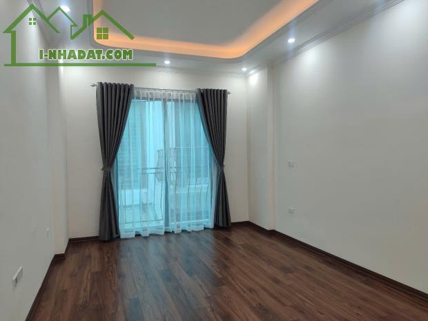 BÁN NHÀ 5 TẦNG CÓ THANG MÁY  PHỐ LÊ HỒNG PHONG  HÀ ĐÔNG  VỊ TRÍ TRUNG TÂM  NHÀ ĐẸP Ở NGAY - 3