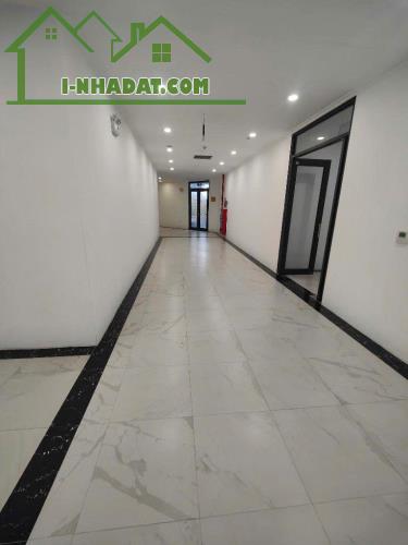 Bán chung cư Trần Hữu Dực, diện tích 43m2, giá 2.7 tỷ