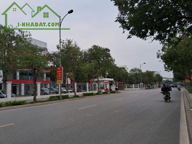 TUYỆT PHẨM PHỐ CỔ LINH – ĐẤT NỞ HẬU, PHONG THỦY VƯỢNG PHÁT – GẦN AEON, HỒ ĐIỀU HÒA – CHỈ 8 - 1
