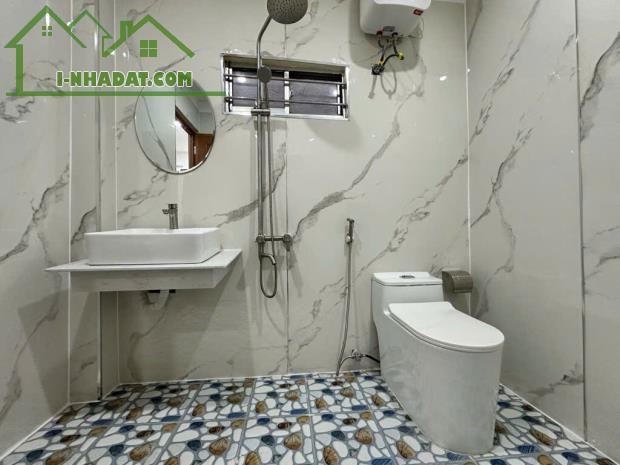 CHỈ 4 TỶ 4 CÓ NGAY MẶT TIỀN TRƯNG NỮ VƯƠNG - ĐƯỜNG 𝟏𝟎𝐌𝟓 - NHÀ 𝟐 TẦNG-73m2 - 3