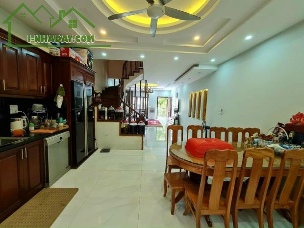 BÁN NHÀ LIỀN KỀ VĂN KHÊ, VỊ TRÍ KINH DOANH, NHÀ ĐẸP, 83M2, GIÁ RẺ CHỈ NHỈNH 17 TỶ. - 2