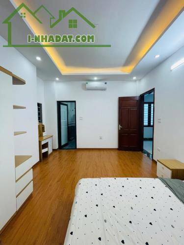 CỰC PHẨM- GẦN PHỐ CỔ- NHÀ MỚI LONG LANH- FULL NỘI THẤT- PHỐ HUẾ-65m - 13tỷ 9 - 2