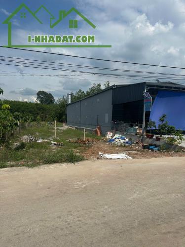 Bán Gấp Mảnh Đất 204m2 Ngay Khu Công Nghiệp Có Khu Dân Cư Đang Sinh Sống - 1