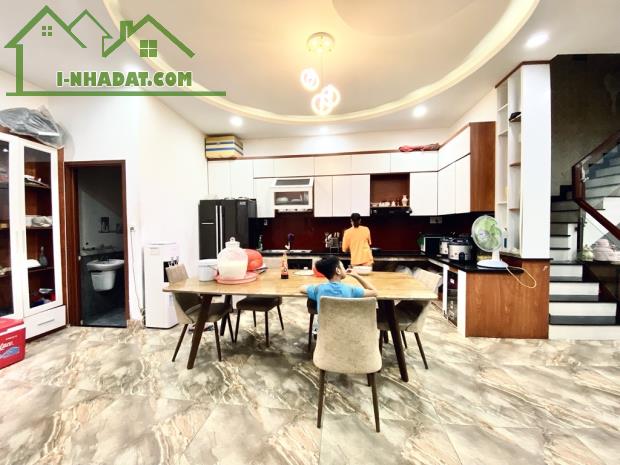 nhà đẹp mới xây dọn vào ở ngay gần eaon tân phú 4tầng, ngang 6,5m*20m đường nhựa 8m thông - 3