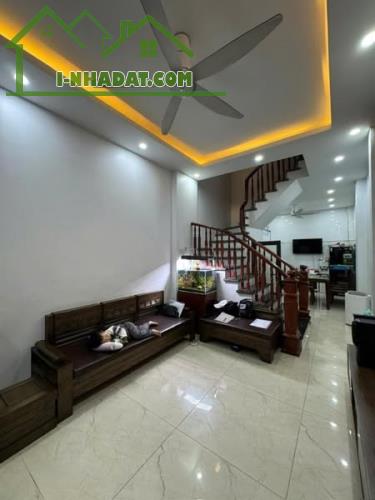 BÁN NHÀ PHÂN LÔ QUÂN ĐỘI  2 MẶT NGÕ THÔNG  SỔ ĐỎ NỞ HẬU  KHU DÂN TRÍ CAO  GIÁ CHỈ 6.3 TỶ