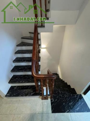 BÁN NHÀ PHÂN LÔ QUÂN ĐỘI  2 MẶT NGÕ THÔNG  SỔ ĐỎ NỞ HẬU  KHU DÂN TRÍ CAO  GIÁ CHỈ 6.3 TỶ - 3