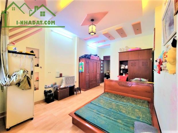 9 TỶ TL - NHÀ Ở PHÚ NHUẬN - SÁT MẶT TIỀN - HẺM THÔNG THOÁNG - DT 75m2 4 TẦNG -KO CÓ CĂN T2 - 3