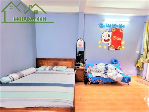 9 TỶ TL - NHÀ Ở PHÚ NHUẬN - SÁT MẶT TIỀN - HẺM THÔNG THOÁNG - DT 75m2 4 TẦNG -KO CÓ CĂN T2 - 4
